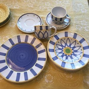 Pottery Barn Dish Set